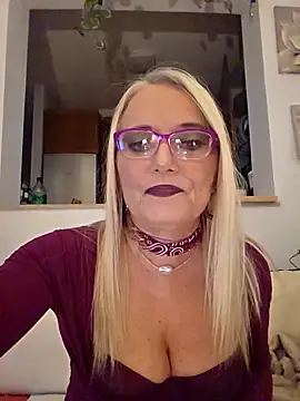 kikkastar online show from 11.10.25