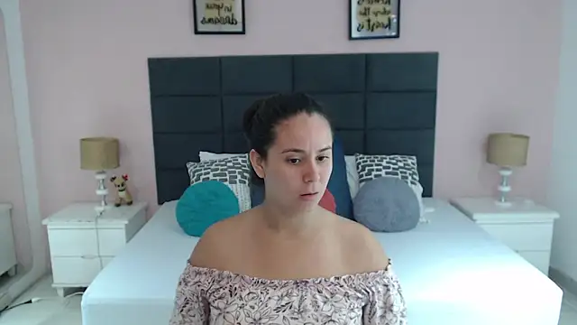 MadisonJenner online show from 01.03.25