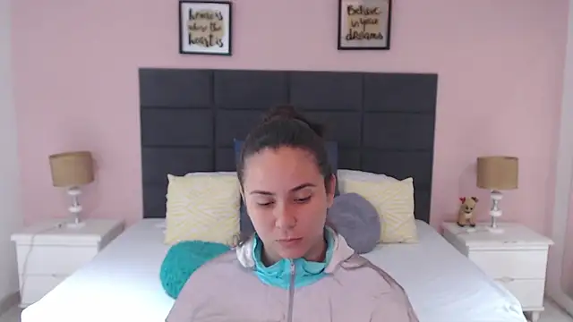 MadisonJenner online show from 01.30.25