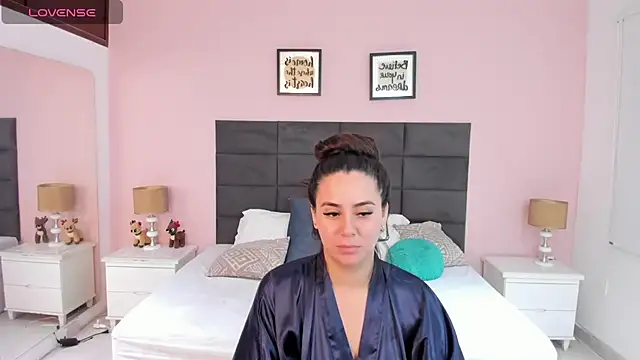 MadisonJenner online show from 11.29.25