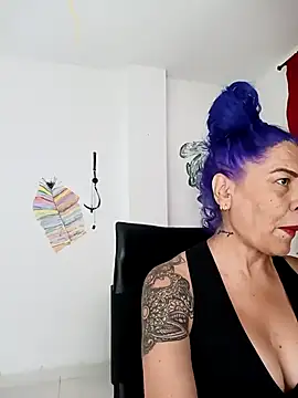 freyadevil333 online show from 09.24.25