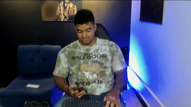 Big furry bear13 online show from 11.05.25