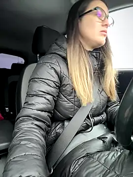 HotXMom online show from 01.09.26