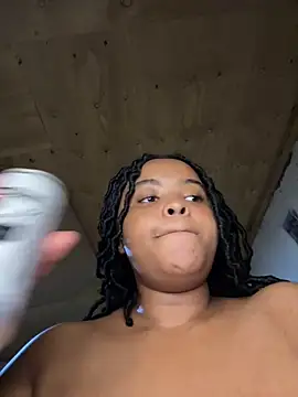 Linahlove online show from 02.28.25