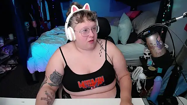 FatVeronica online show from 01.18.25