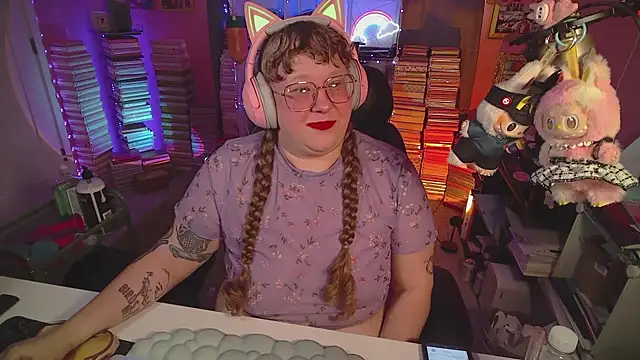 Snapshot of FatVeronica chatting on 07.02.26 FatVeronica online show from 07.02.26