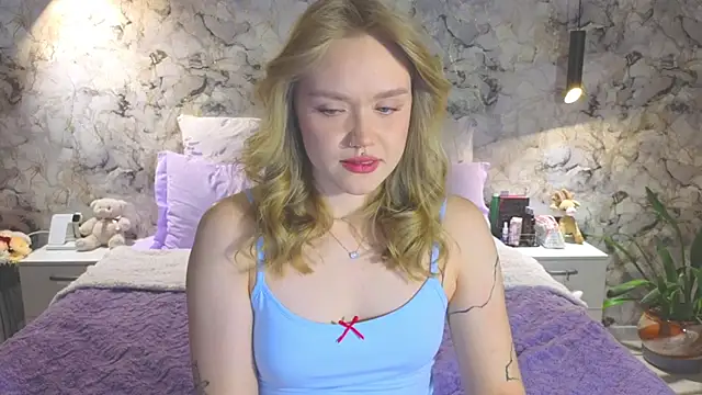 Aurora Golden1 online show from 11.19.25