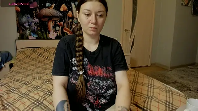 AlisaBacker online show from 11.11.25