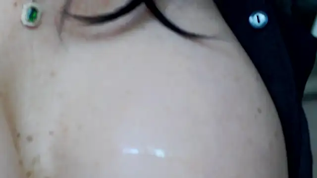 NicolleReyn online show from 02.13.25