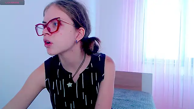 Sarah HS online show from 02.28.25