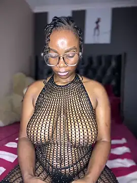 Snapshot of Candy-Heart chatting on 01.27.25 Candy-Heart online show from 01.27.25