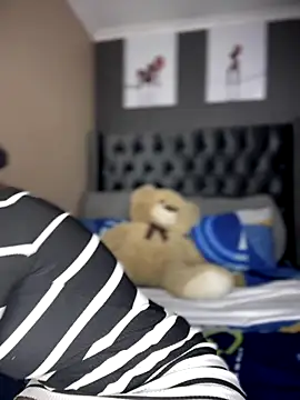 Snapshot of Candy-Heart chatting on 10.05.25 Candy-Heart online show from 10.05.25