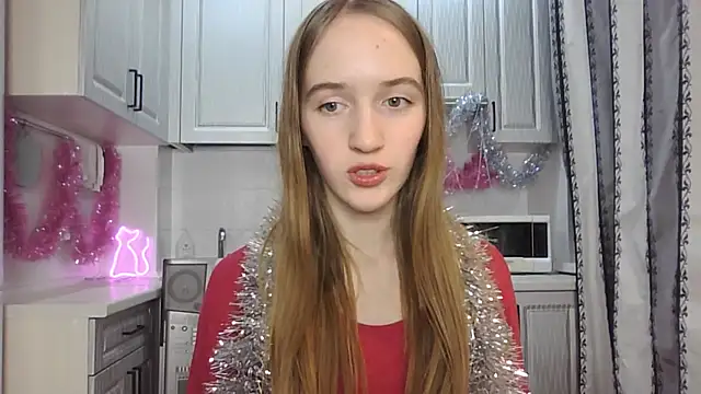 leslie my lovee online show from 12.22.24