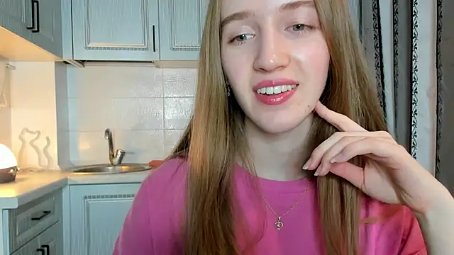 leslie my lovee online show from 10.20.25