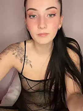 Snapshot of Sugarlina chatting on 03.04.25 Sugarlina online show from 03.04.25