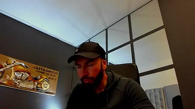 Snapshot of AronGrant chatting on 05.07.26 AronGrant online show from 05.07.26