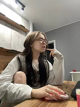 doll lol  online show from 02.03.25