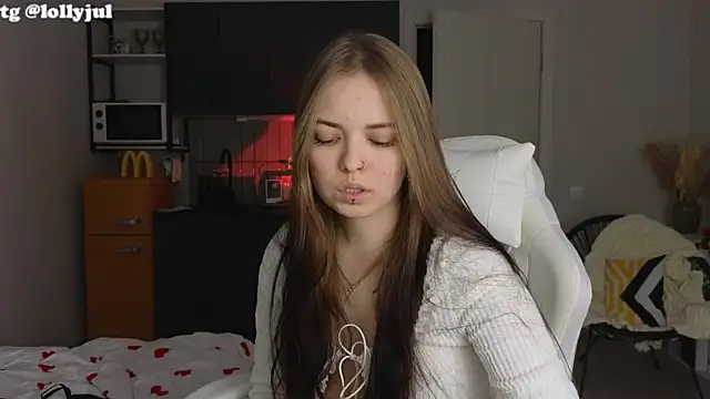 doll lol  online show from 09.29.25