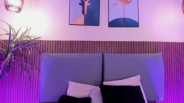 NicolleeEvanss online show from 01.12.26