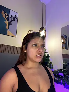 Snapshot of NicolleeEvanss chatting on 06.18.26 NicolleeEvanss online show from 06.18.26