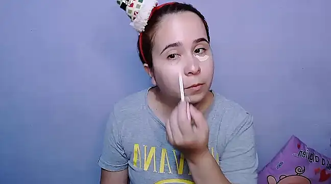 SubLayla01 online show from 01.04.25