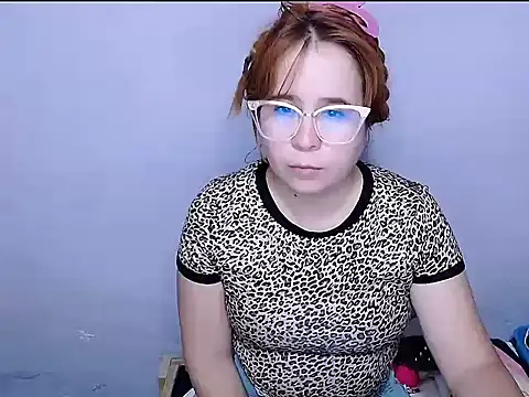 SubLayla01 online show from 11.11.25