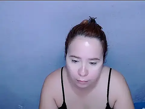 SubLayla01 online show from 04.14.26