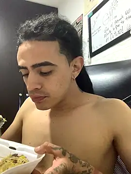 JovenDesobediente online show from 10.14.25