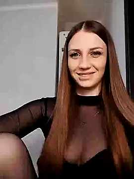 Snapshot of Verka199 chatting on 12.19.24 Verka199 online show from 12.19.24