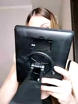 Snapshot of Verka199 chatting on 11.18.25 Verka199 online show from 11.18.25