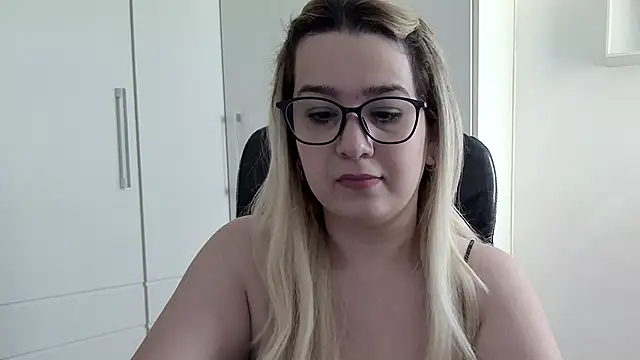 amooraaamoon online show from 03.07.25