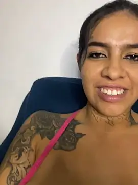 AbbyFtLuna online show from 12.24.24