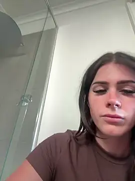 aus queen online show from 02.04.26