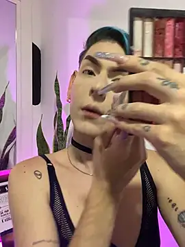 Snapshot of Ambar_Jhones chatting on 12.18.24 Ambar Jhones online show from 12.18.24