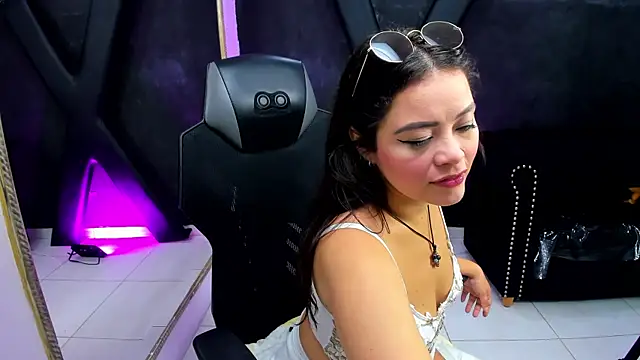 DarlingBDSM  online show from 11.19.25