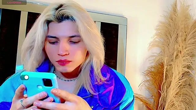 honey skin online show from 04.14.26