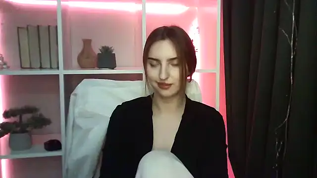 X Alisa online show from 02.19.25