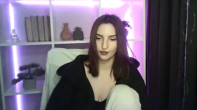 X Alisa online show from 02.23.25