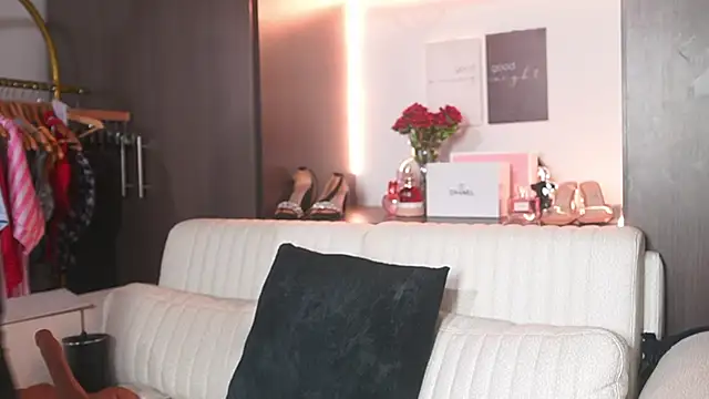 katlyn martins online show from 04.11.26