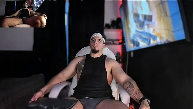 Snapshot of kingbear777 chatting on 12.05.24 kingbear777 online show from 12.05.24