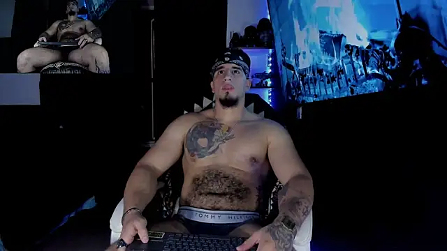 Snapshot of kingbear777 chatting on 01.31.25 kingbear777 online show from 01.31.25