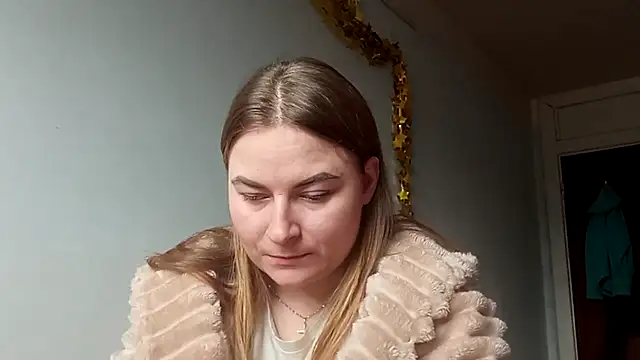 ElenaMaeer online show from 02.13.26