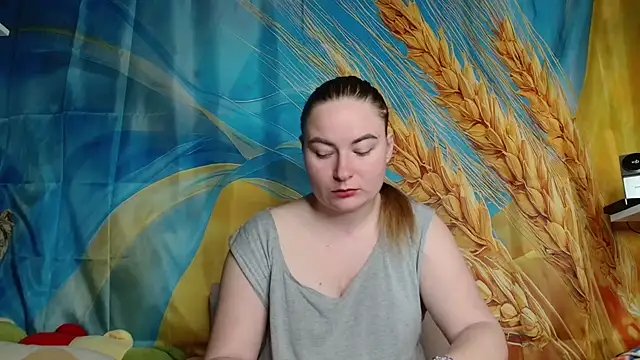 ElenaMaeer online show from 05.05.26