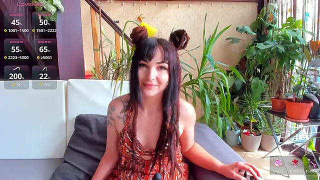 1Munique online show from 09.11.25