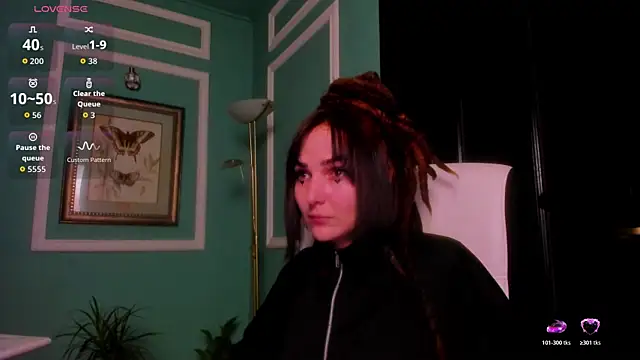 1Munique online show from 12.17.25