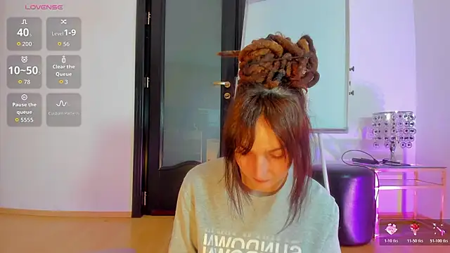 1Munique online show from 02.19.26