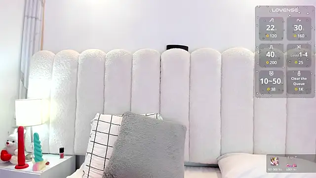 Mia rom11 online show from 03.16.25