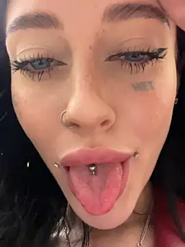 Melissa crazy online show from 03.17.25