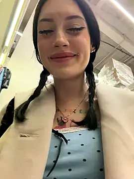 Melissa crazy online show from 12.19.25