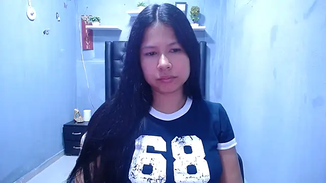 Snapshot of Letty_Plugxo chatting on 04.01.26 Letty Plugxo online show from 04.01.26